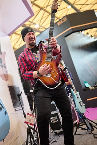 teknologi musik audiopro pameran trade fair music china 2025 musik holistik